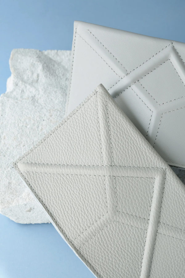 FACET Clutch - Light Grey – Image 3